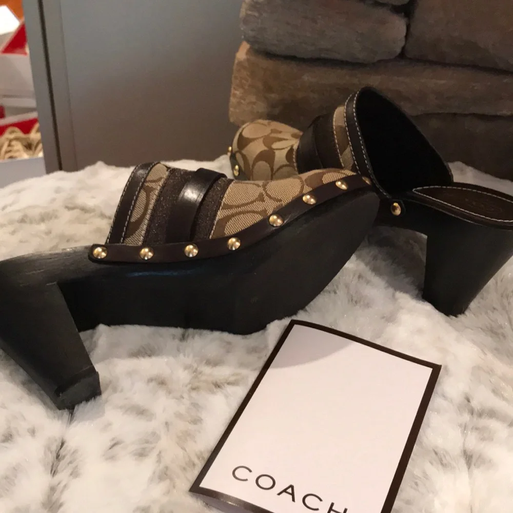 COPY - Like New Coach Clogs Worn Once - Picture 4 of 4